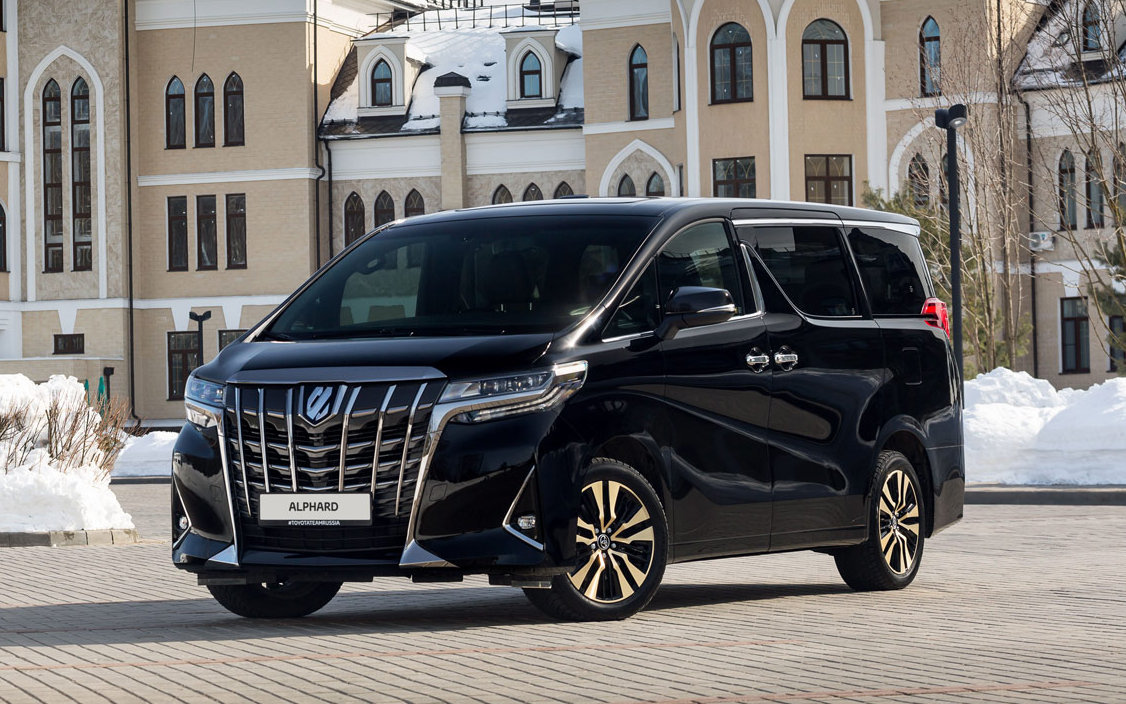 В России объявлен отзыв минивэнов Toyota Alphard