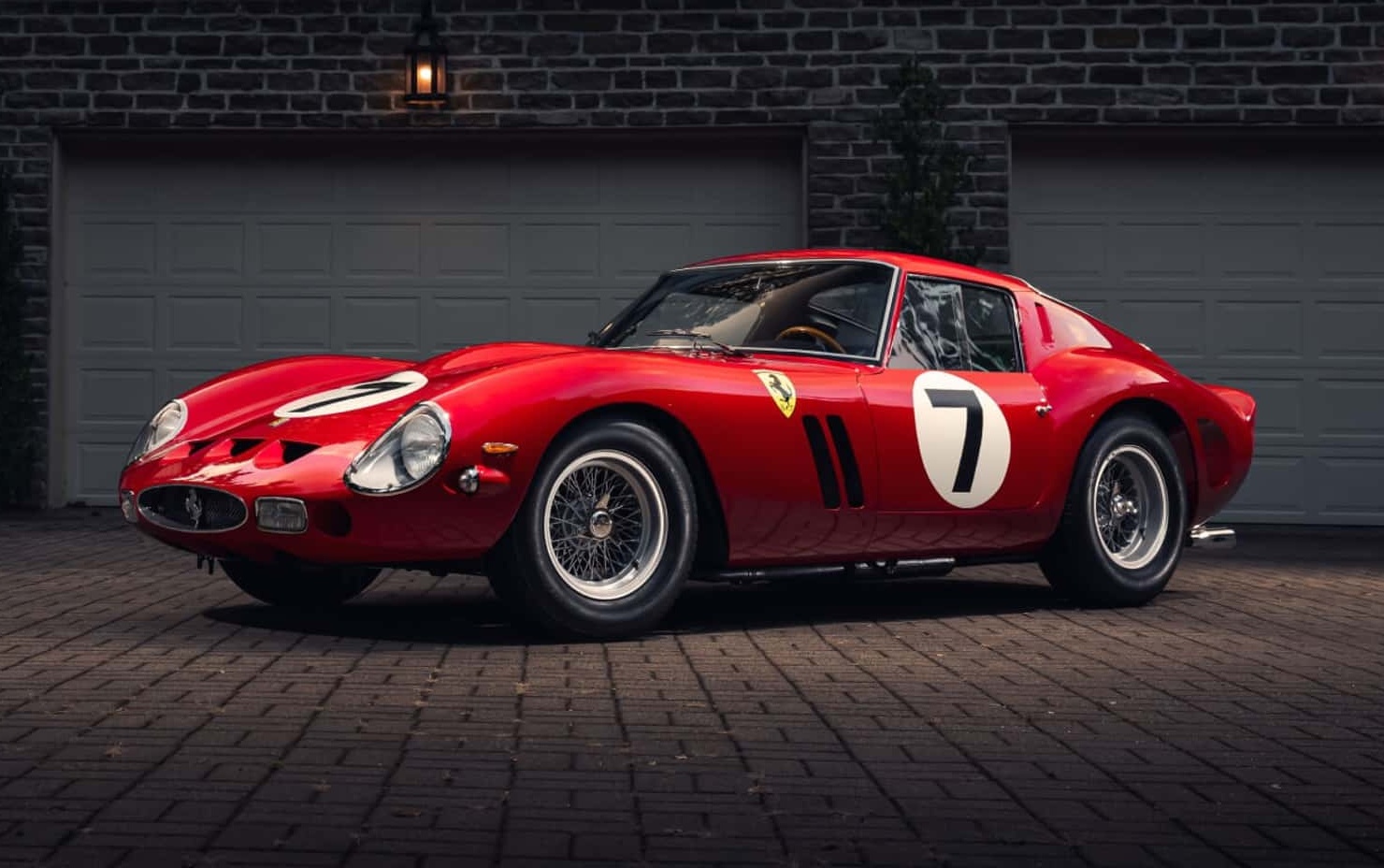 Купе Ferrari 250 GTO продали на аукционе за рекордную сумму