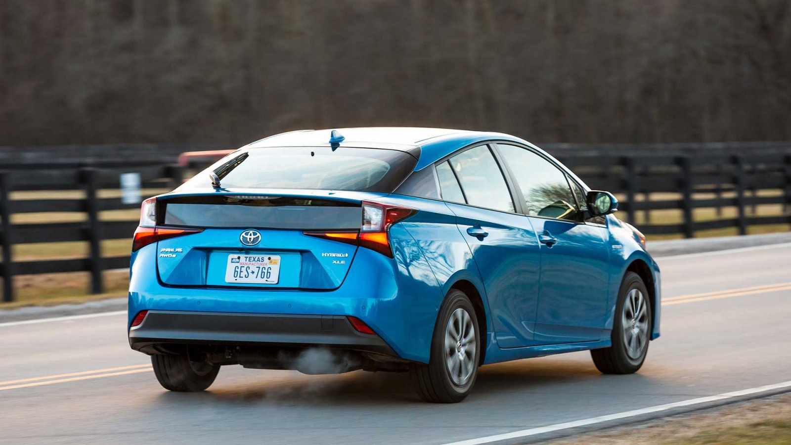 Гибрид Toyota Prius получил юбилейную спецверсию