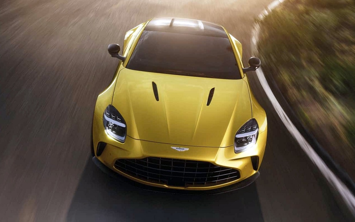 Представлен обновленный суперкар Aston Martin Vantage