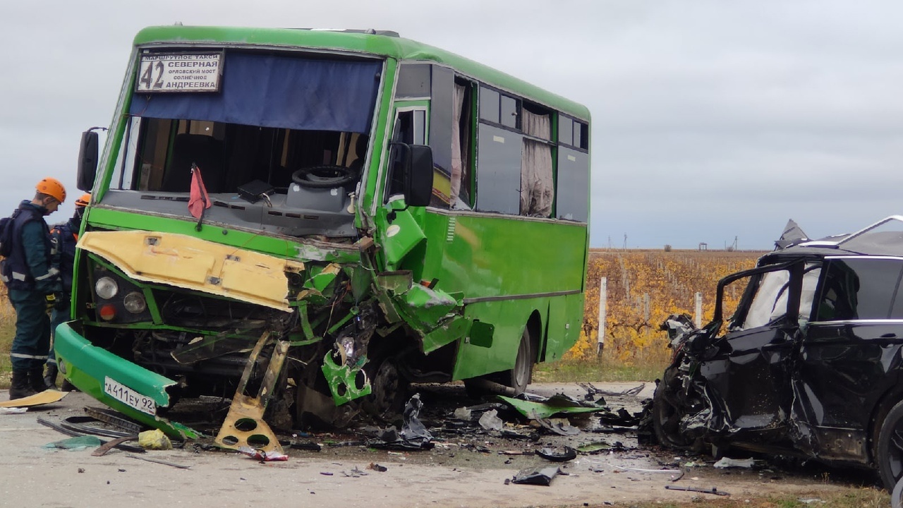 В Севастополе в жутком ДТП с автобусом погиб человек