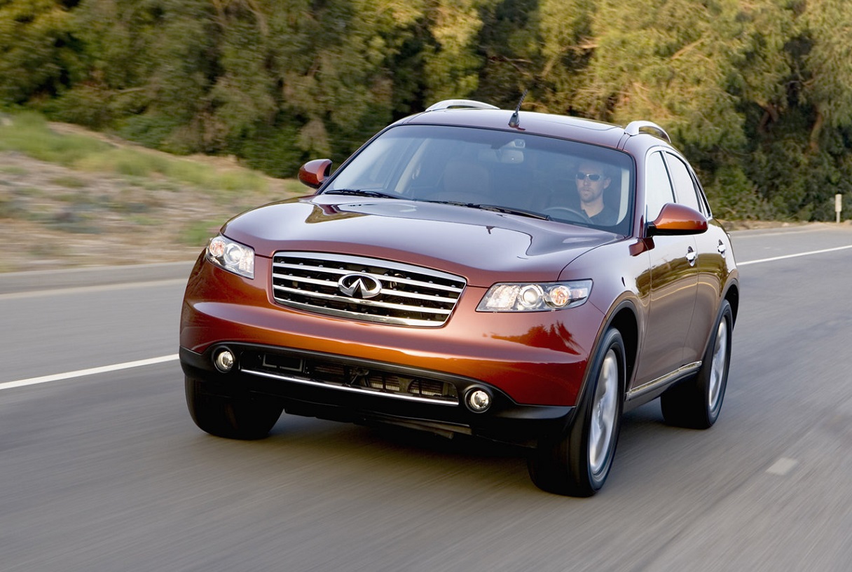 Почти 500 кроссоверов Infiniti FX35 попали под отзыв в России