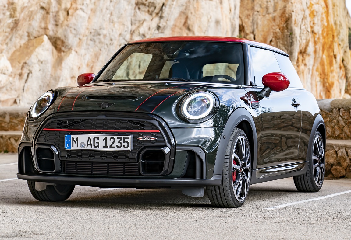 Представлен обновленный MINI John Cooper Works