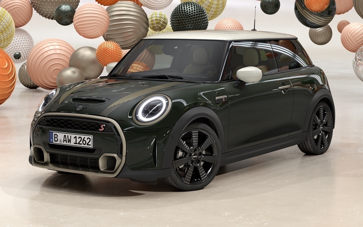 Компания MINI привезёт в Россию несколько спецверсий