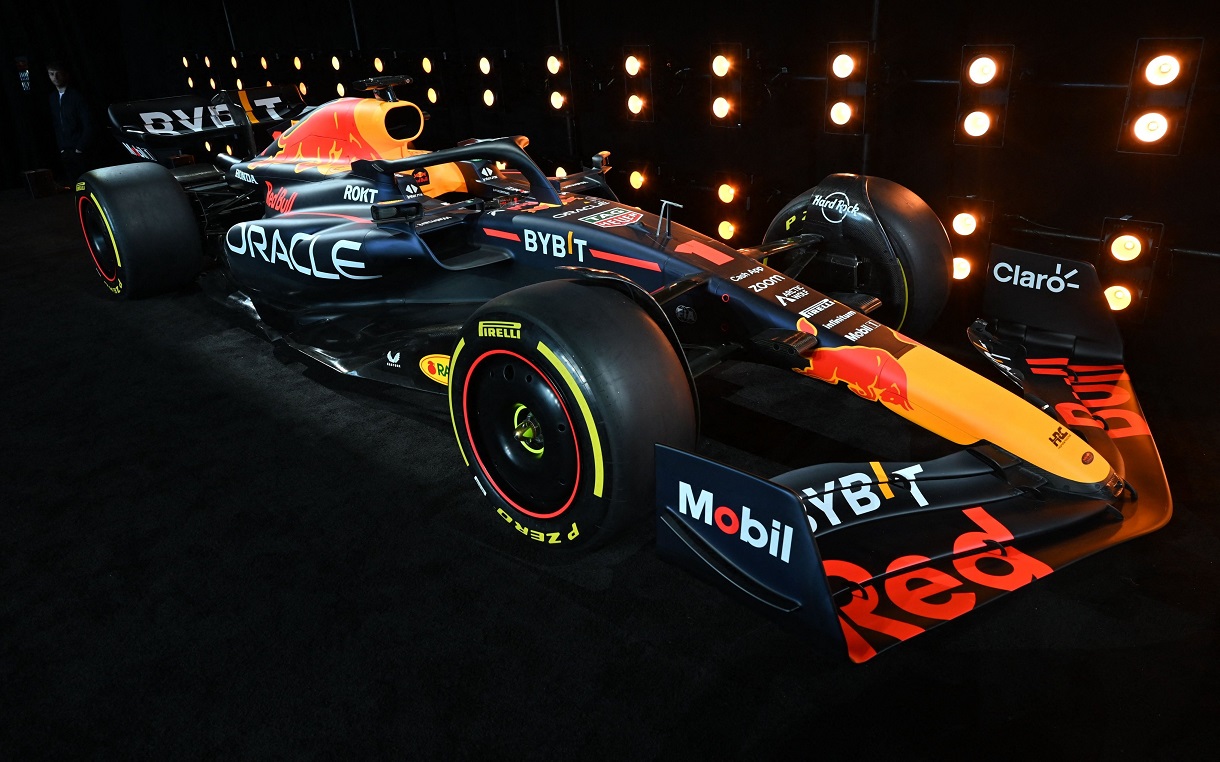 Формула 1. Команда Red Bull представила болид RB19