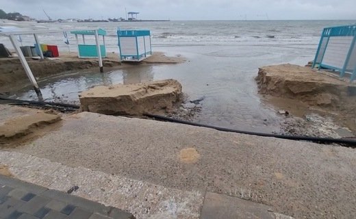 Температура морской воды существенно опустилась