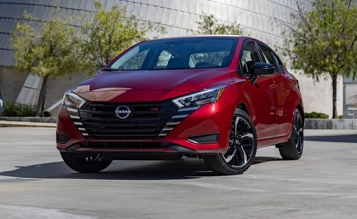 Компания Nissan представила обновлённый седан Versa, у которого "одна из самых низких цен среди новых автомобилей в Америке"