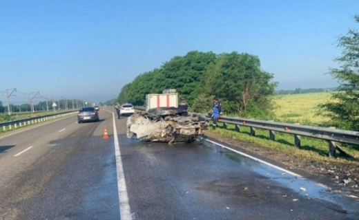 Серьёзная авария произошла сегодня утром на автотрассе Краснодар-Кропоткин в Усть-Лабинском районе края