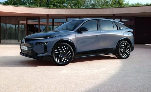 Концерн Stellantis показал новый компактный кроссовер Lancia Gamma