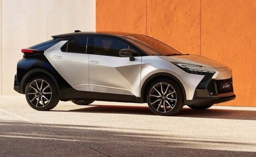 Компания Toyota представила второе поколение кроссовера C-HR