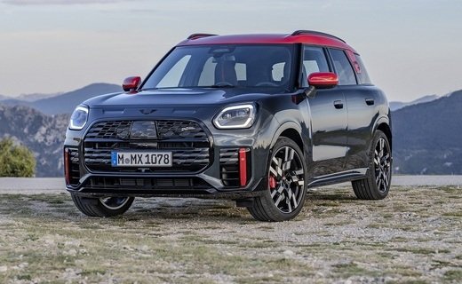 Компания MINI представила третье поколение универсала MINI John Cooper Works Countryman