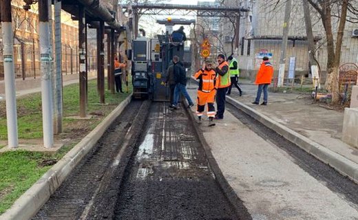 Ремонт ул. Новгородской идёт на 700-метровом участке от ул. Волжской до ул. Ялтинской