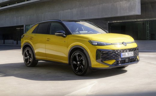 Компания Volkswagen представила кроссовер T-Roc второго поколения