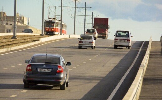 Из всего зарегистрированного транспорта в России больше всего легковых автомобилей - 45,17 миллиона