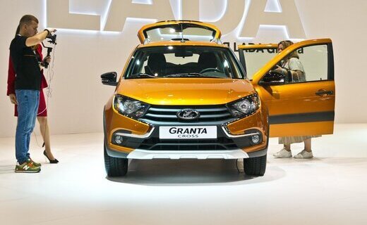 Водительскую подушку безопасности получили все Lada Granta 2022 модельного года, в том числе базовая комплектация