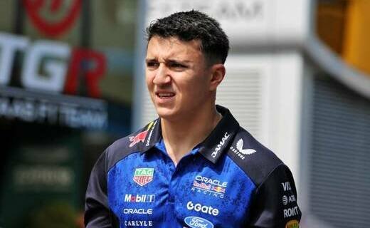 Пилот Red Bull Racing Айзек Хаджар пропустит Гран-при Нидерландов из-за травмы, его заменит Лиам Лоусон
