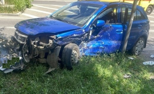 Два автомобиля Kia Rio столкнулись в Краснодаре днём 5 мая