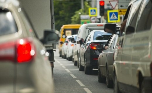 Минпромторг РФ объявил о расширении программы "Семейный автомобиль" - в неё включили семьи с двумя детьми
