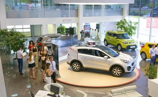 Минпромторг: В России в программу льготного автокредитования вернули семьи с детьми.