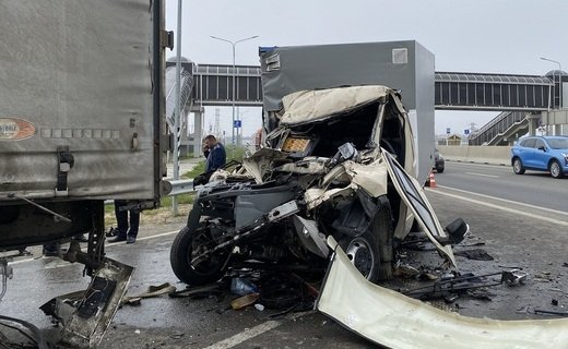 Смертельное столкновение грузовиков произошло на автодороге "Краснодар - Кропоткин - граница Ставропольского края"