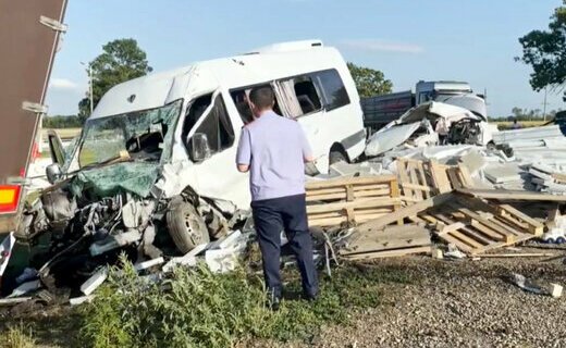 Уголовное дело возбуждено по факту массового ДТП в Армавире, в результате которого погибли два человека, в том числе ребенок