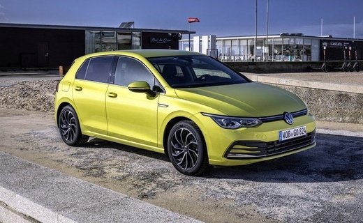 Компания Volkswagen раскрыла комплектации хэтчбека Golf 2022 модельного года для России