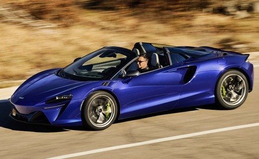 Компания McLaren представила 690-сильный суперкар Artura Spider