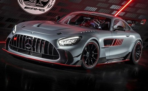 Mercedes-AMG GT Track Series построили в честь 55-летнего юбилея AMG и выпустят в количестве 55 штук