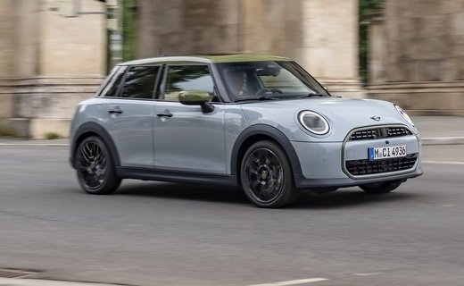 Компания MINI и дизайнер Пол Смит объединились для создания спецверсии Paul Smith Edition