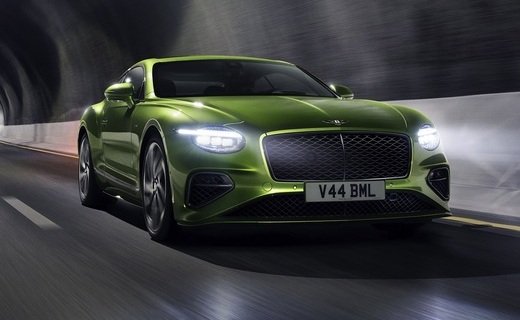 Компания Bentley представила четвёртое поколение модели Continental GT с гибридной силовой установкой