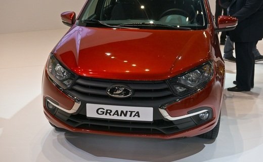 АвтоВАЗ возобновил 15 декабря сборку автомобилей семейства Lada Granta