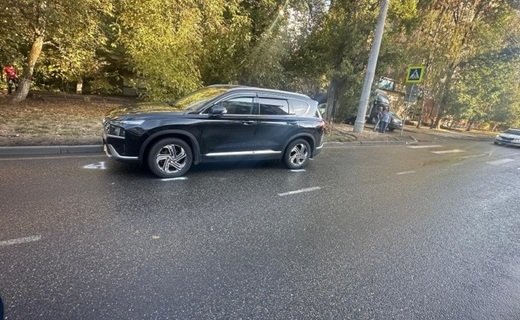 В Краснодаре несовершеннолетние пешеходы попали под колёса кроссовера