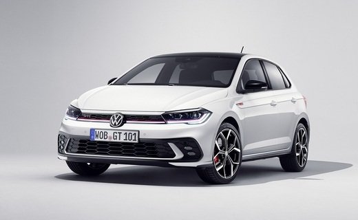 Под капотом у Volkswagen Polo GTI стоит 2,0-литровый турбированный двигатель TSI, выдающий 207 "лошадей"