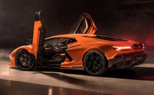 Компания Lamborghini отозвала 27 суперкаров Revuelto из-за фирменных "дверей-ножниц", которые могут отвалиться