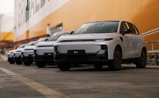 Китайская компания Leapmotor доставила в Европу первую партию своей глобальной модели B10