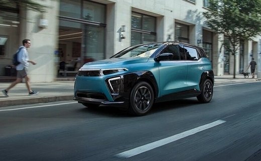 На автозаводе "Москвич" стартовало массовое производство российских электромобилей "Атом"