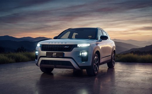 Облик долгожданной новинки основан на полюбившемся покупателям дизайне, а техническое оснащение вышло на новый уровень, чтобы за рулем кроссовера можно было чувствовать себя уверенно как на городских улицах, так и на бездорожье.