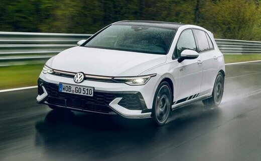 Компания Volkswagen официально представила обновлённый хэтчбек Golf в версии GTI Clubsport