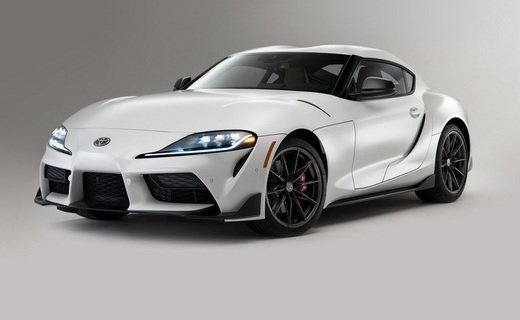 Toyota GR Supra 2023 будет доступна с новой 6-ступенчатой механической коробкой передач