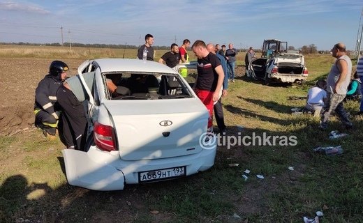 ДТП, в котором пострадали трое несовершеннолетних, произошло 23 октября в станице Старокорсунской