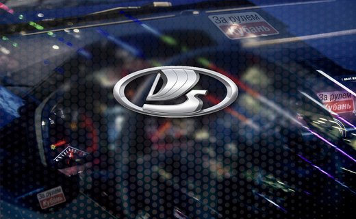 Новый кроссовер Lada замечен на стендах ПМЭФ-2025