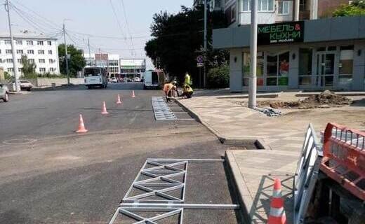 В Краснодаре на ул. им. Благоева завершено расширение проезжей части с трёх до четырёх полос