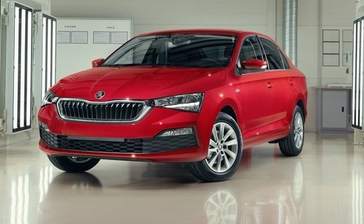 Юбилейным стал Skoda Rapid красного цвета Ruby Red и в спецверсии Hockey Edition