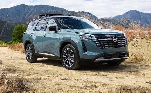 Компания Nissan представила обновлённый трёхрядный внедорожник Pathfinder