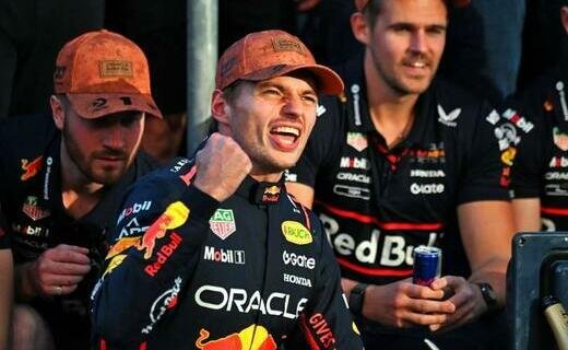 Макс Ферстаппен продлил контракт с командой Red Bull Racing до конца сезона 2030 года