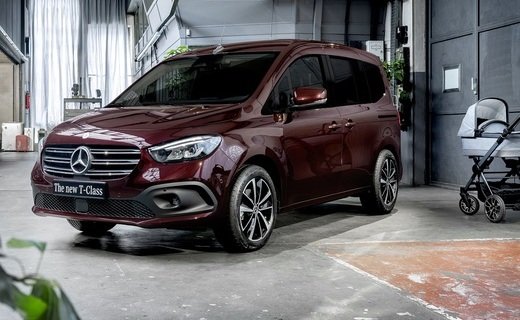 Mercedes-Benz T-Class это, по сути, французский Renault Kangoo, только с немецкой внешностью и начинкой