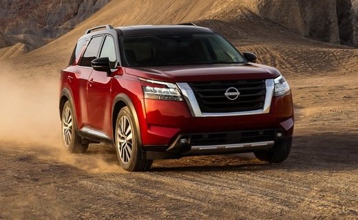 В Россию новый Nissan Pathfinder привозят из США