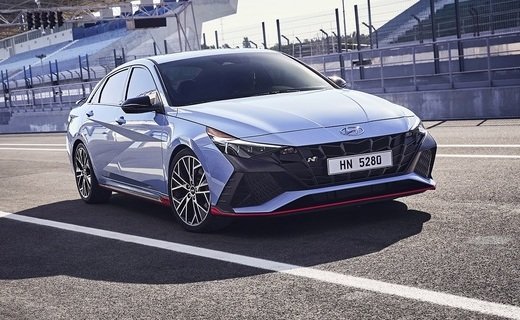 Как и ожидалось, новый Hyundai Elantra N получил 2,0-литровую "турбочетвёрку" на 280 л.с.