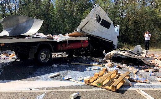 Смертельное ДТП с участием трёх грузовиков произошло в Староминском районе Краснодарского края утром 7 сентября