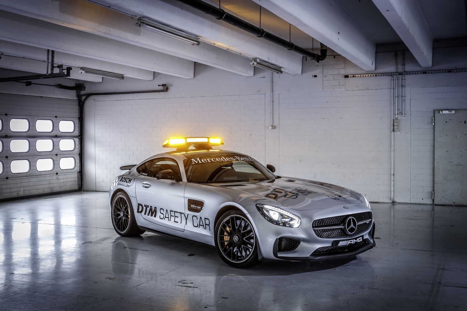 Из «Формулы 1» в Чемпионат DTM Mercedes-AMG GT S..